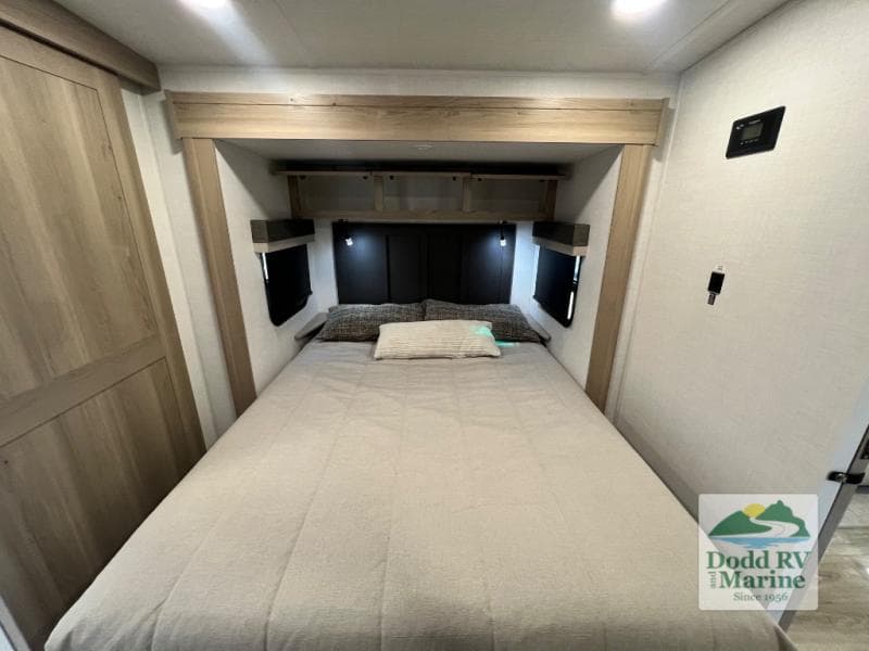 New 2026 Forest River ROCKWOOD MINI LITE 2523MBR - photo - 32