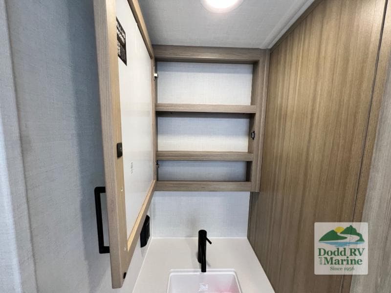 New 2027 Forest River ROCKWOOD MINI LITE 2524FBT - photo - 35