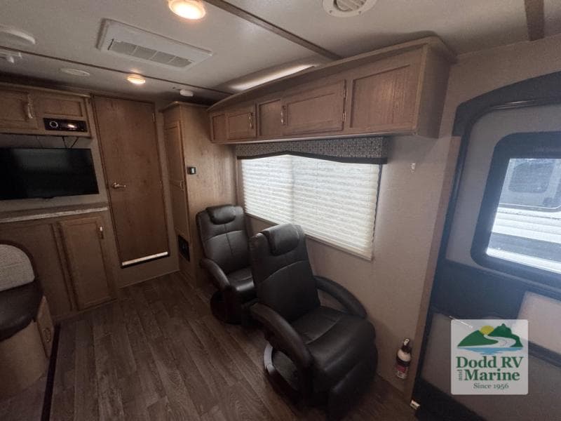2020 Winnebago MICRO MINNIE 2405RG Photo in Yorktown VA 23692