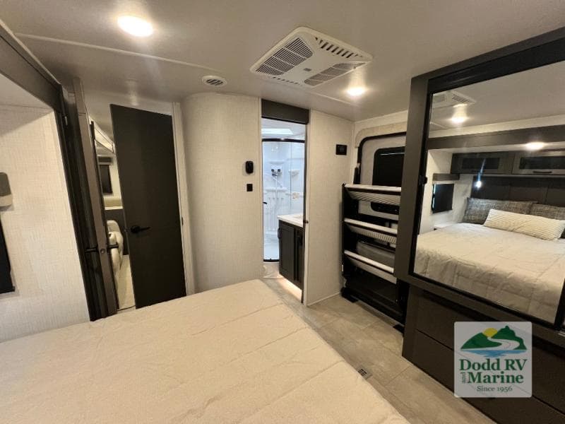 Pre-Owned 2025 Forest River ROCKWOOD 2608BS - photo - 35