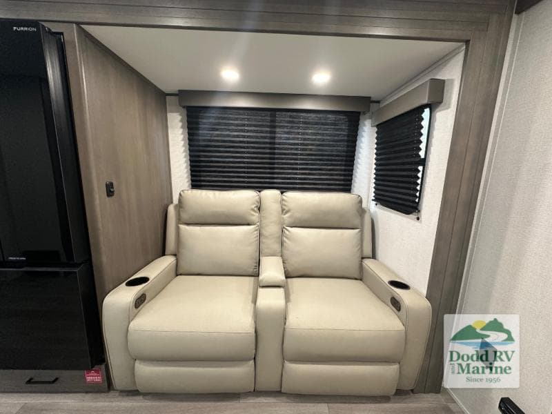 New 2026 Grand Design TRANSCEND XPLOR 25MLX - photo - 21