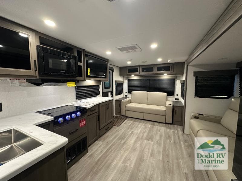 New 2026 Grand Design TRANSCEND 245RLT - photo - 6