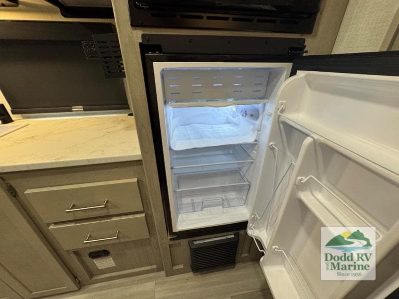 Pre-Owned 2024 Keystone SPRINGDALE 1800BH - photo - 10