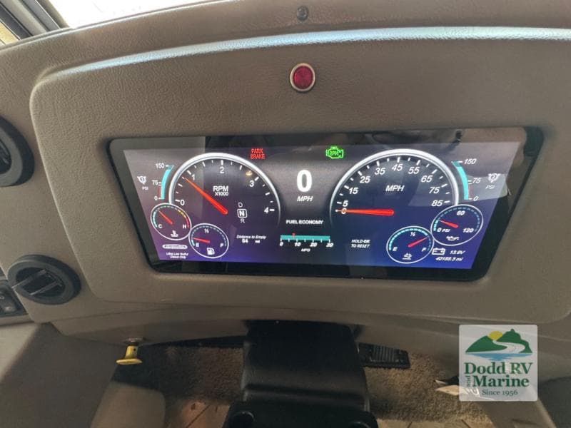 Pre-Owned 2018 Winnebago FORZA 38F - photo - 30