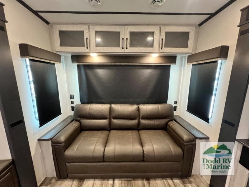 Pre-Owned 2022 Keystone MONTANA 331RL - photo - 29