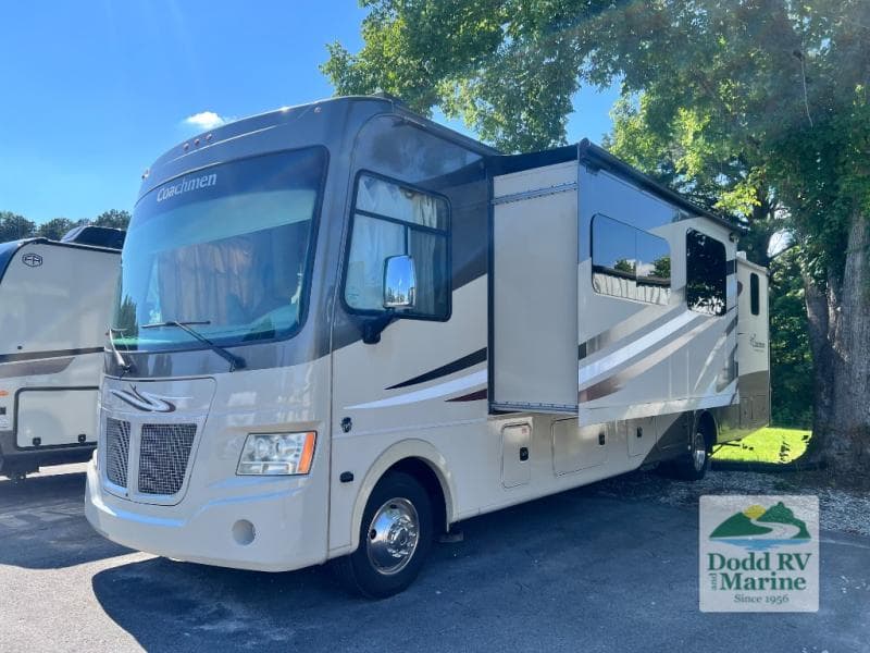 Pre-Owned 2015 Forest River Mirada 35BH - photo - 16