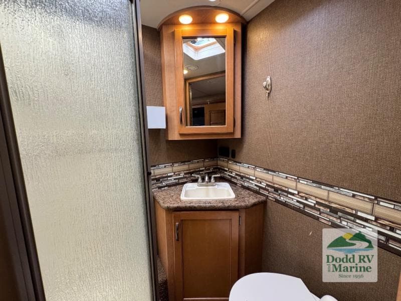 Pre-Owned 2016 Thor Four Winds 31W - photo - 29