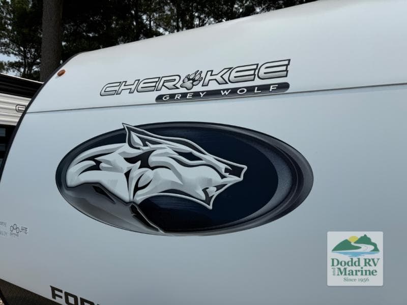 New 2027 Forest River CHEROKEE GREY WOLF 20RDSE - photo - 28