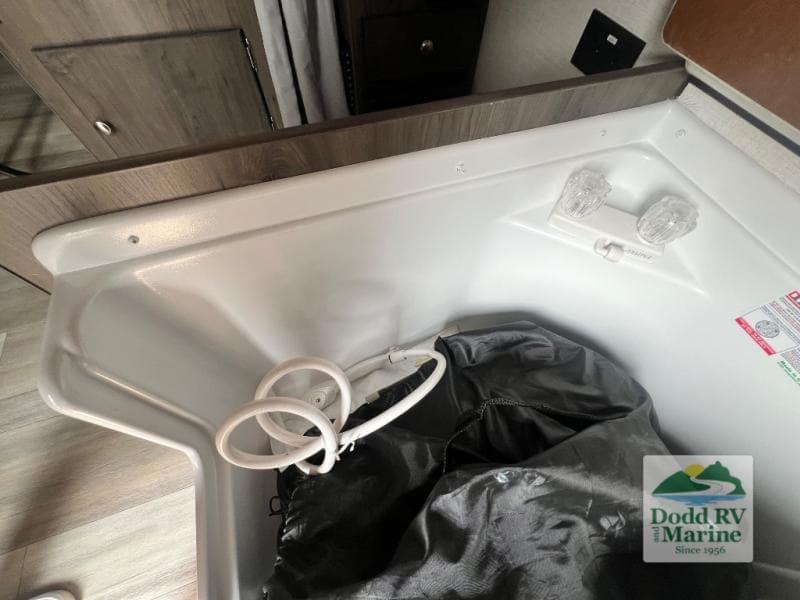 Pre-Owned 2022 Coachmen CLIPPER 1285SST - photo - 20