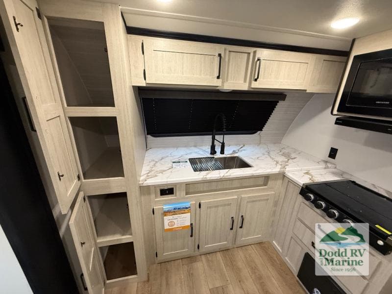 New 2026 Forest River PUMA CAMP EDITION 211FKCE-1 - photo - 8