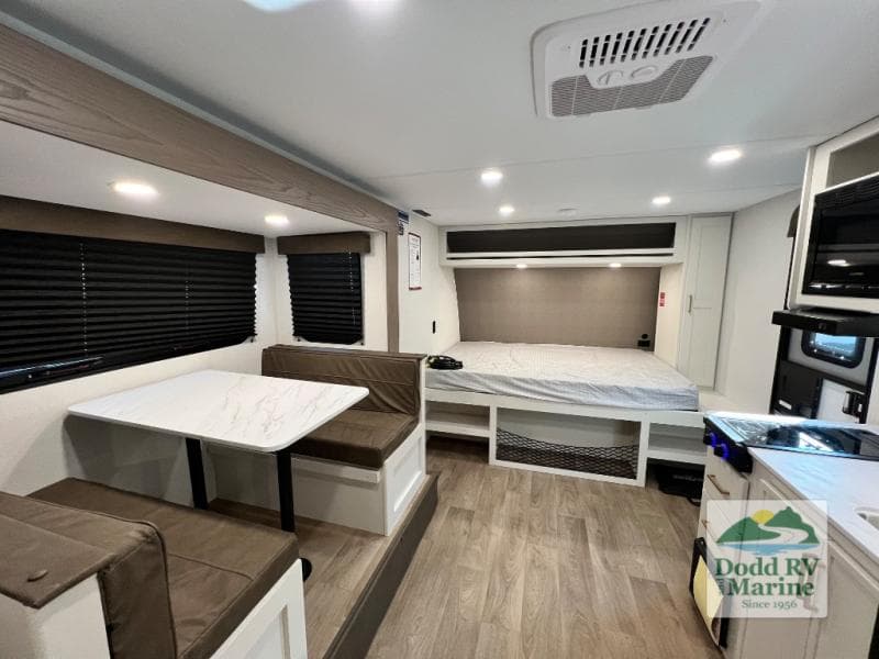 New 2027 Grand Design TRANSCEND ONE 161DB - photo - 5