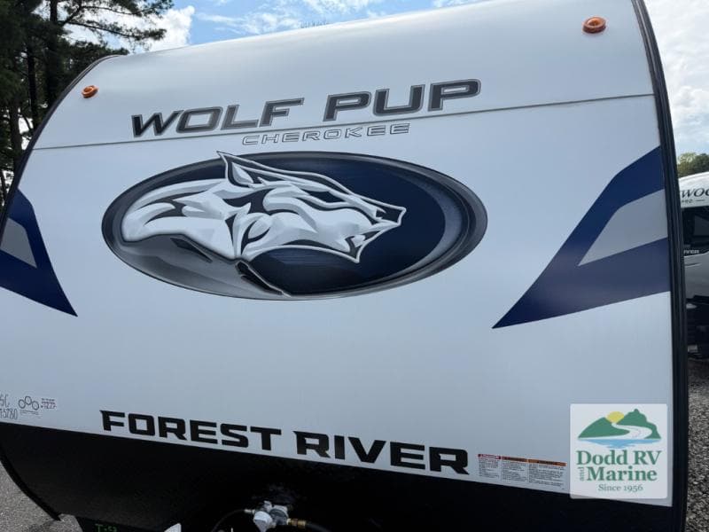 New 2027 Forest River CHEROKEE WOLF PUP 17SC-95 - photo - 32