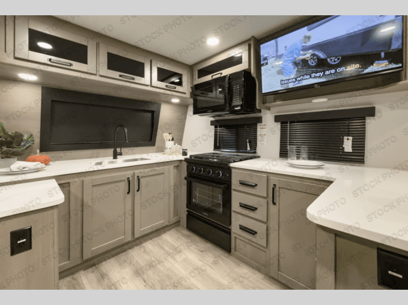 New 2026 Grand Design REFLECTION 322FKTS - photo - 64