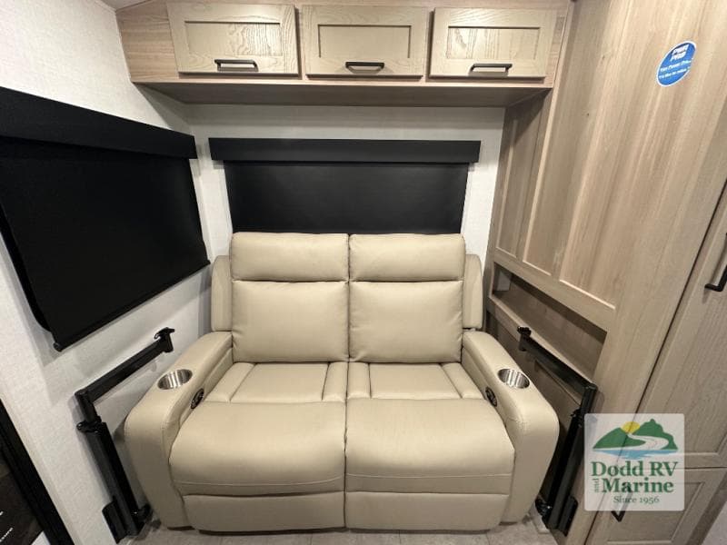 New 2026 Forest River ROCKWOOD GEO PRO 19RL - photo - 15