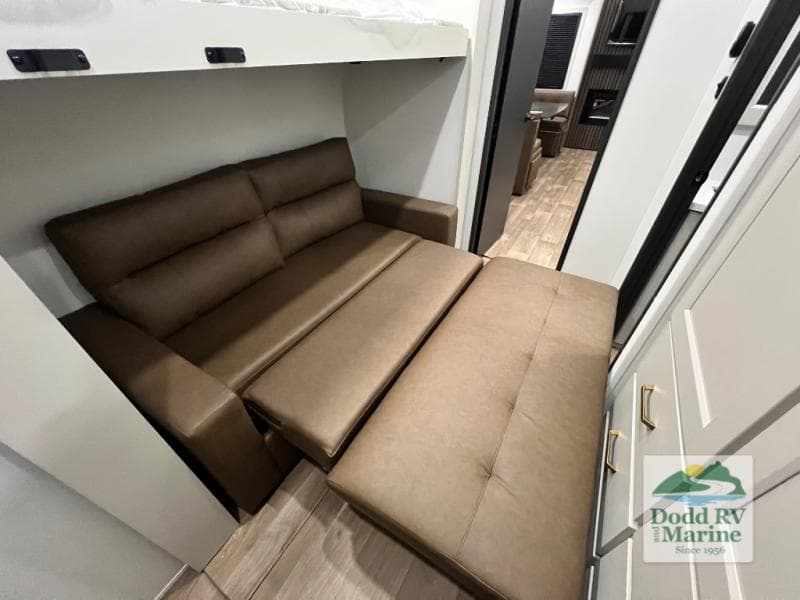 New 2027 Grand Design SOLITUDE INFLUENCE 3904BH - photo - 43