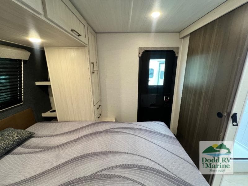 Pre-Owned 2026 Forest River, Inc. Surveyor Legend 303BHLE - photo - 35